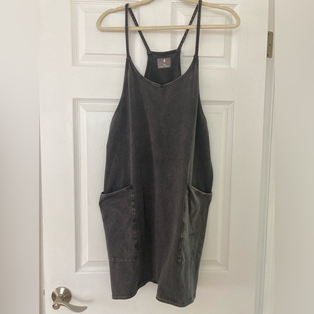 Free people hot shot romper onesie shorts M